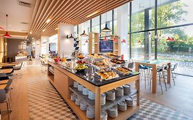 Holiday Inn Express Porto Exponor